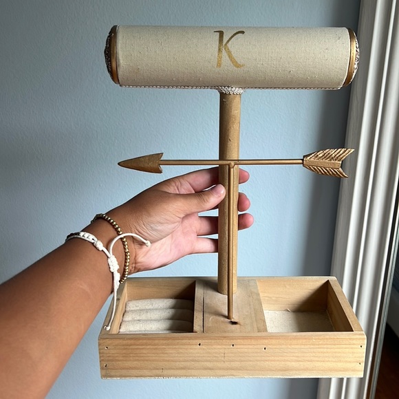 Jewelry - Jewelry stand